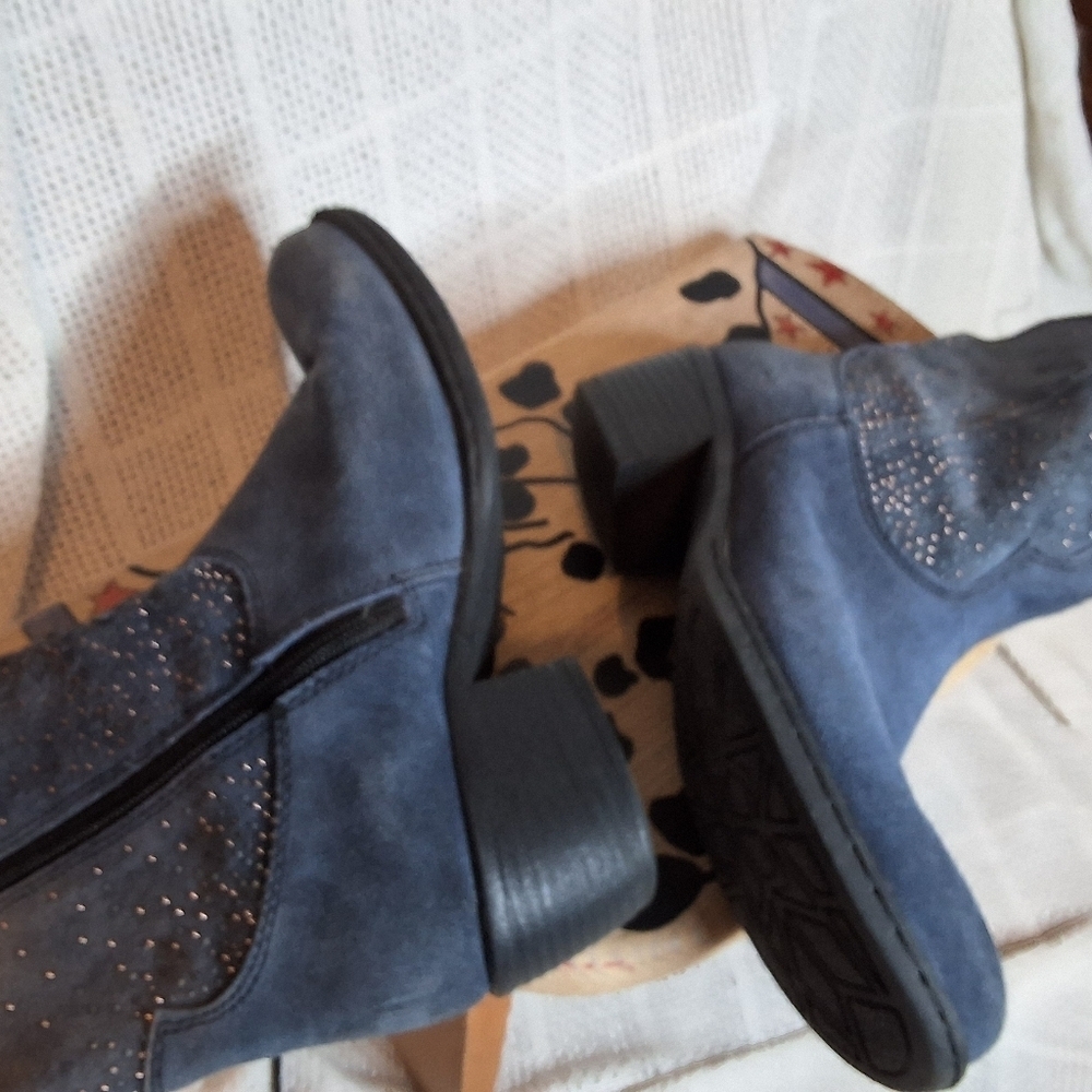 BØC Blue Studded Suede Western Ankle Boots Size 7 Boho Cowboy Booties - Picture 3 of 14